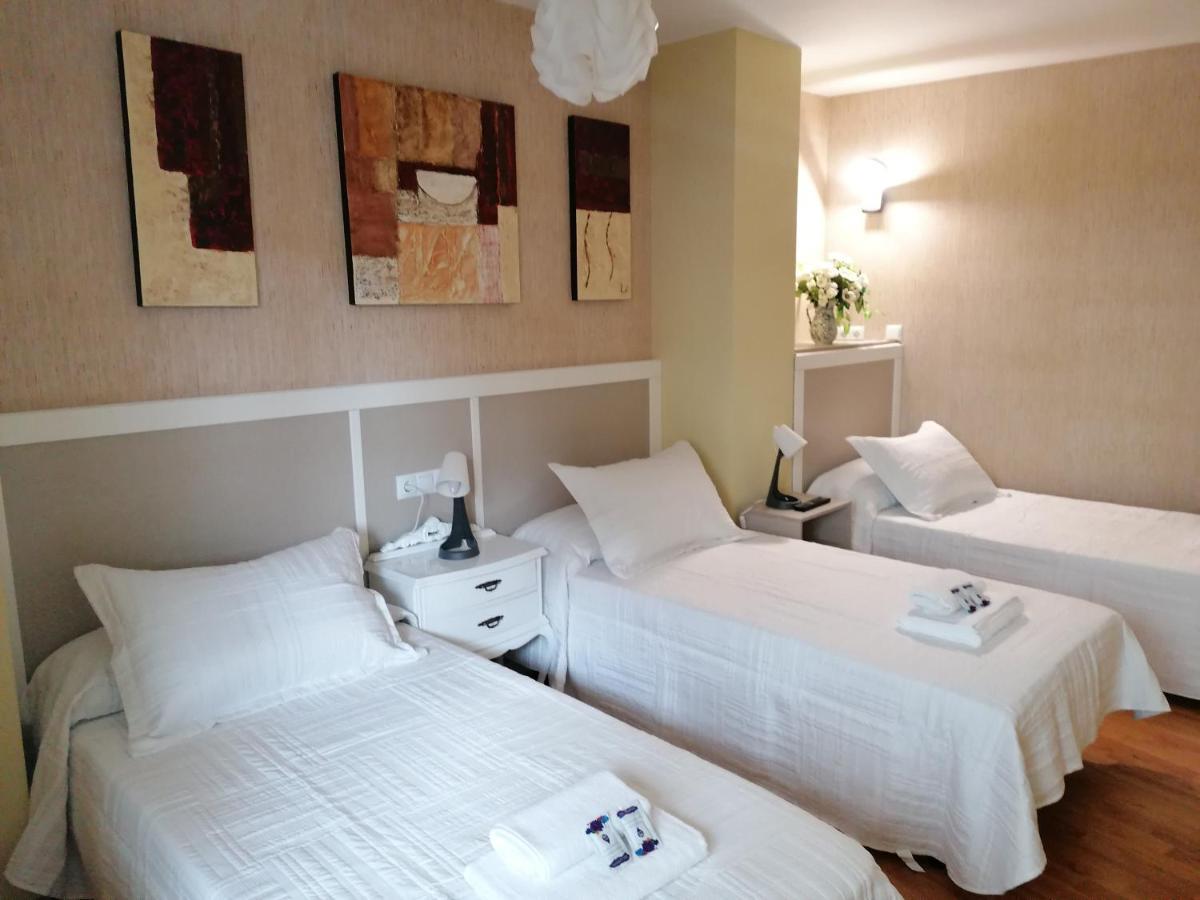 Cuatro Caminos Hotel Саррия Екстериор снимка