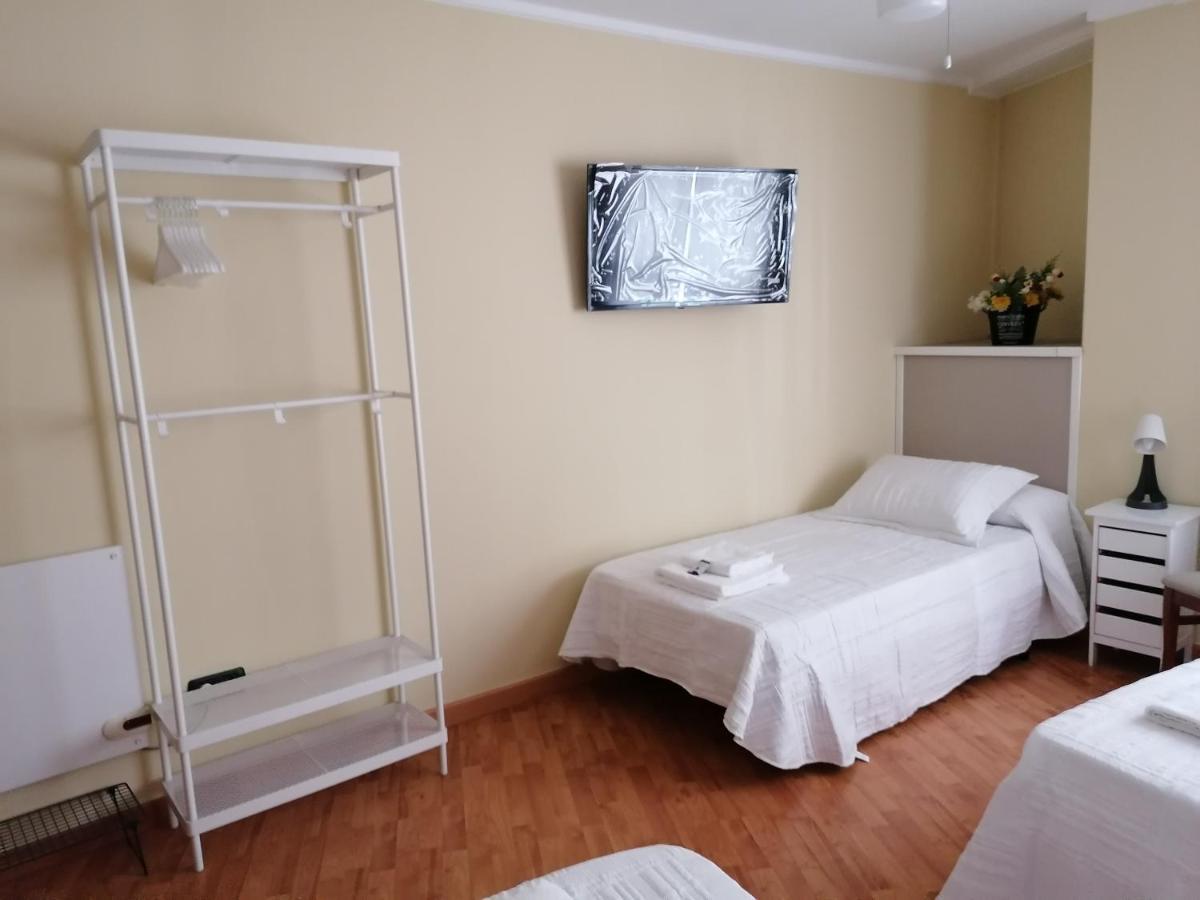 Cuatro Caminos Hotel Саррия Екстериор снимка